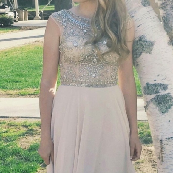 PROM DRESS worn once - Picture 3 of 3